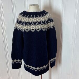 One-of-a-kind Nordic Inspired Chunky Knit Sweater – size Large (estimated)